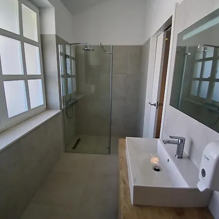 Aci Marina Milna Apartmani *