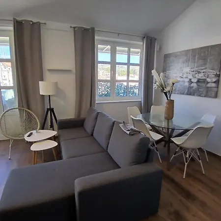 Aci Marina Milna Apartmani Apartment