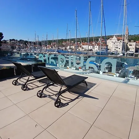 Aci Marina Milna Apartmani Apartment Kovacic