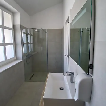 Apartment Aci Marina Milna Apartmani