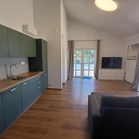 Aci Marina Milna Apartmani Apartment Kovacic