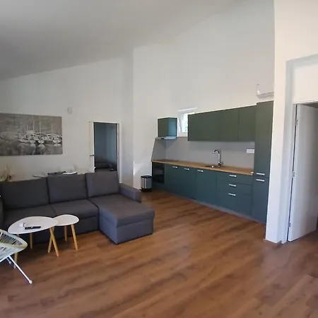 Aci Marina Milna Apartmani Apartment