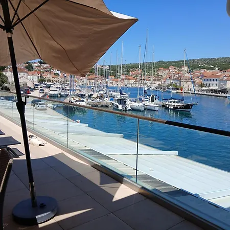 Aci Marina Milna Apartmani Kovacic